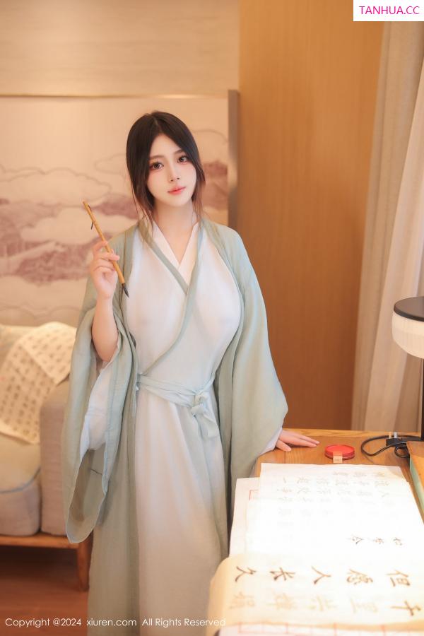   [XiuRen]高清写真图 2024.07.30 No.8937 蛋蛋宝 丝袜美腿第10张图片